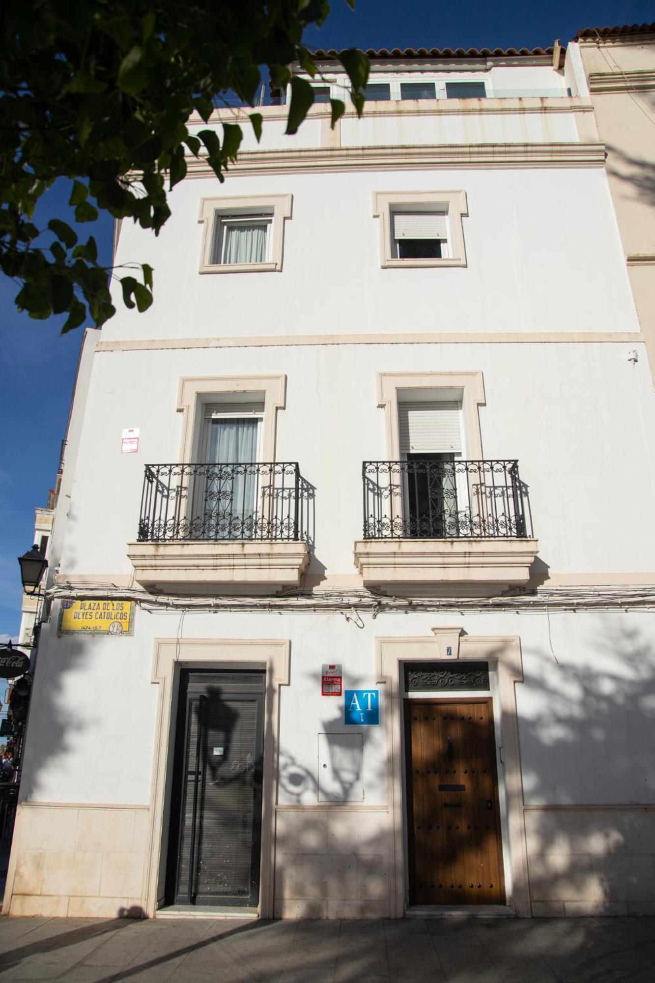 Alojamientos Puerta Palma Estudio Badajoz Bagian luar foto